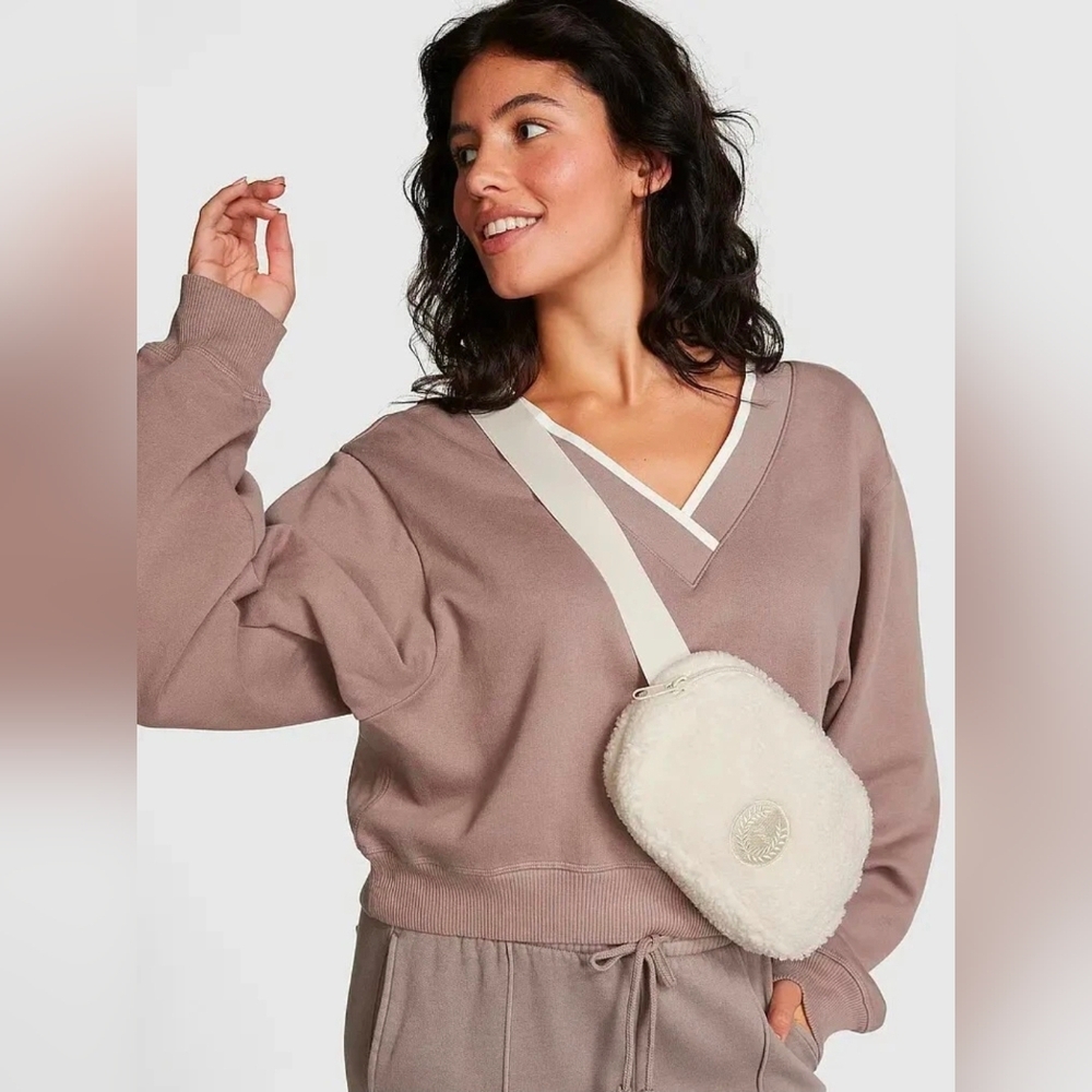 Victoria's Secret PINK Sherpa Belt Bag/Fanny Pack *NWT*